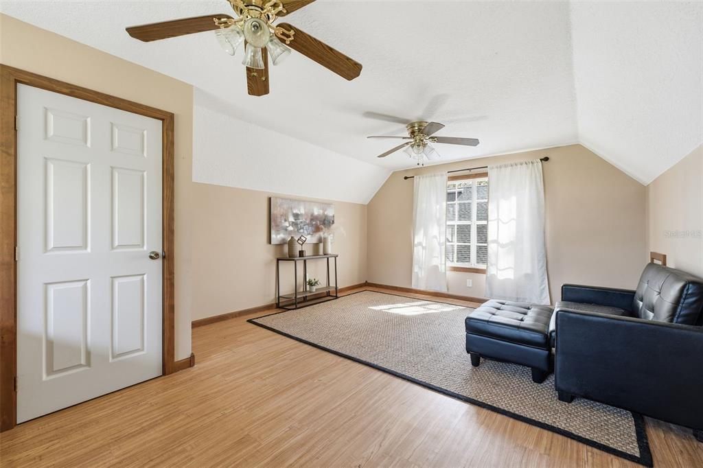 For Sale: $650,000 (4 beds, 2 baths, 2026 Square Feet)