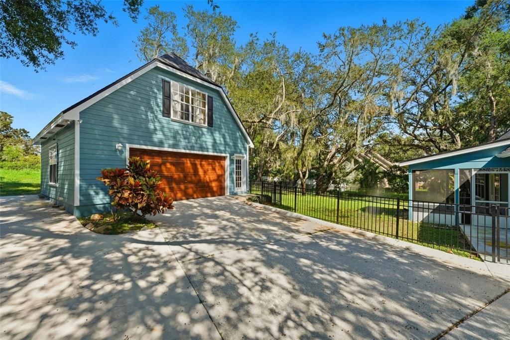 For Sale: $650,000 (4 beds, 2 baths, 2026 Square Feet)