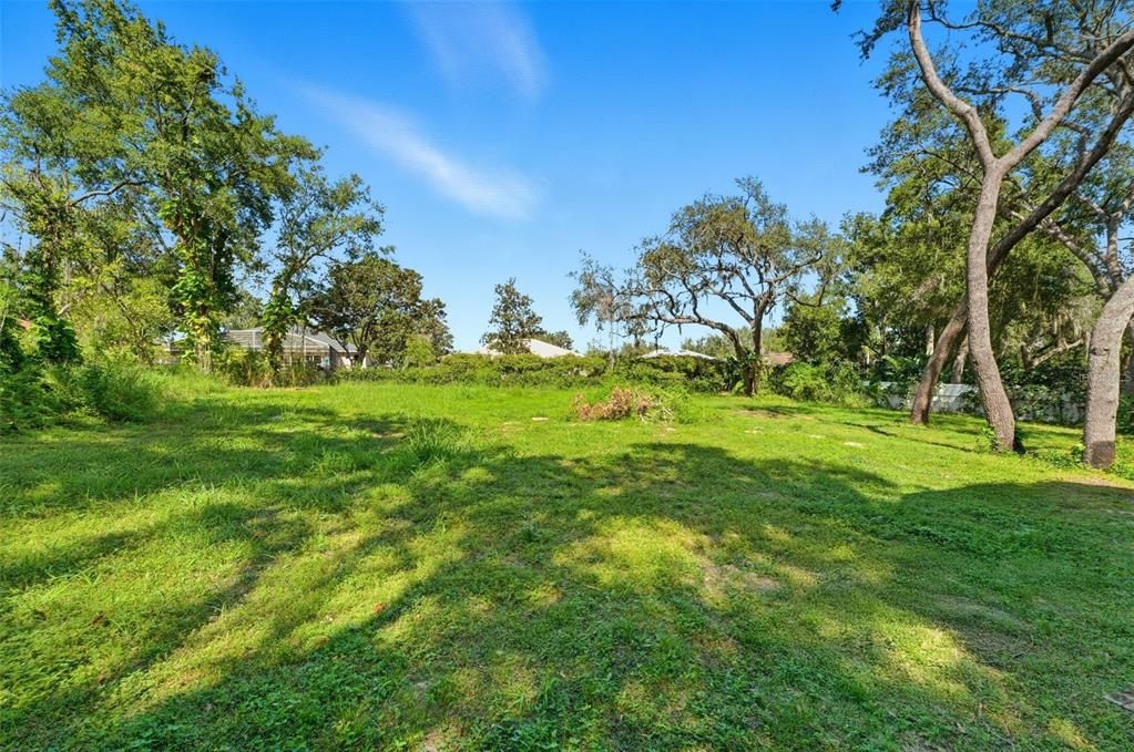 For Sale: $650,000 (4 beds, 2 baths, 2026 Square Feet)