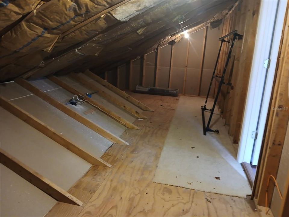 For Sale: $650,000 (4 beds, 2 baths, 2026 Square Feet)