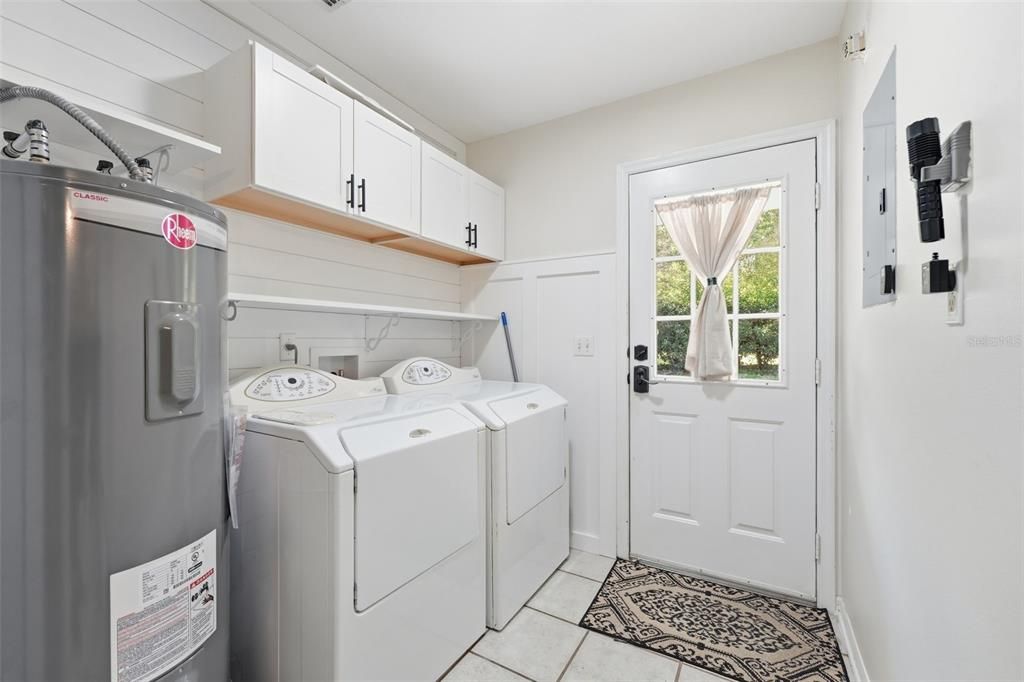 For Sale: $650,000 (4 beds, 2 baths, 2026 Square Feet)