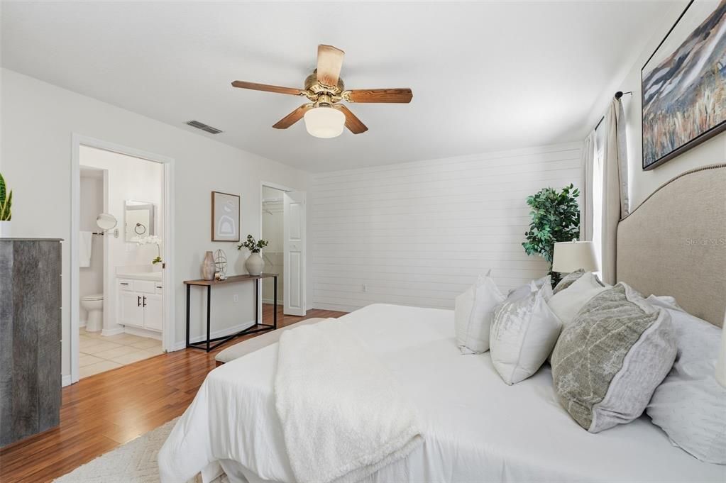 For Sale: $650,000 (4 beds, 2 baths, 2026 Square Feet)