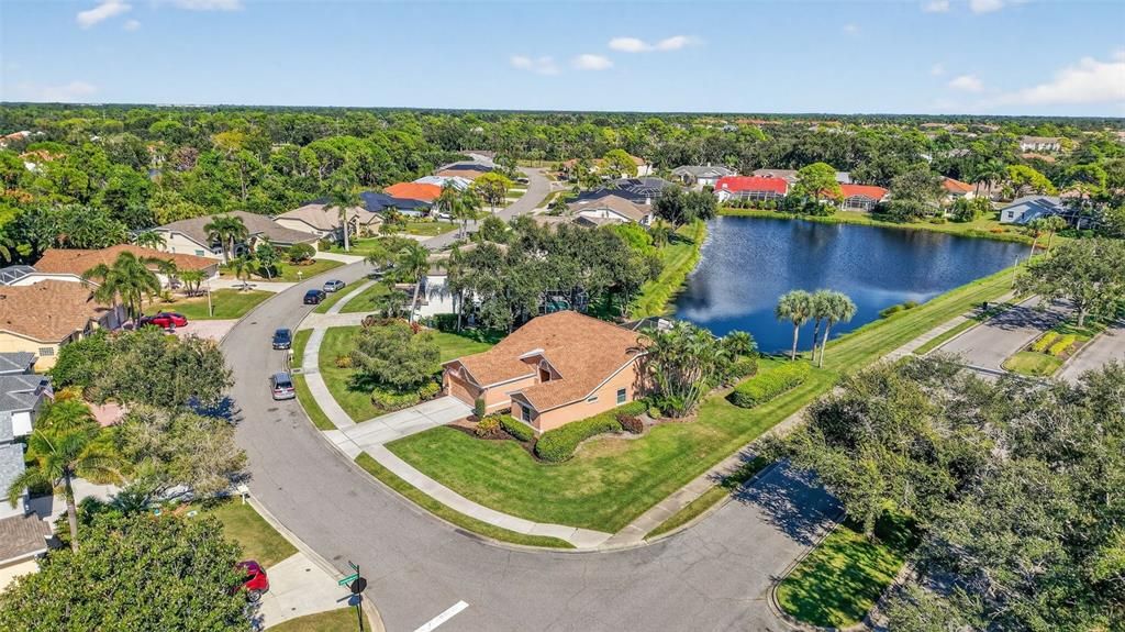 待售: $579,000 (3 贝兹, 2 浴室, 1961 平方英尺)