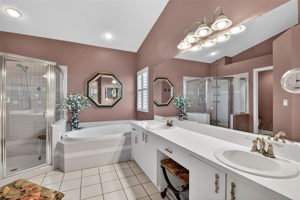 待售: $579,000 (3 贝兹, 2 浴室, 1961 平方英尺)