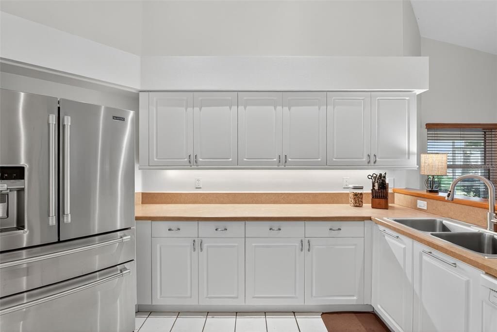 待售: $579,000 (3 贝兹, 2 浴室, 1961 平方英尺)