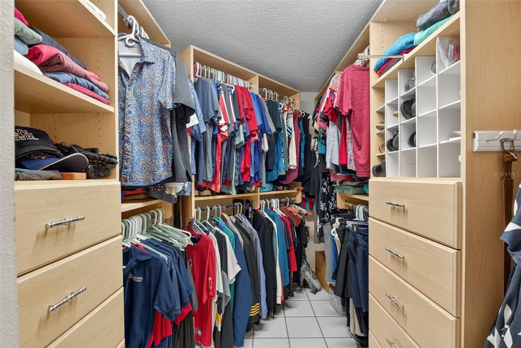 待售: $579,000 (3 贝兹, 2 浴室, 1961 平方英尺)