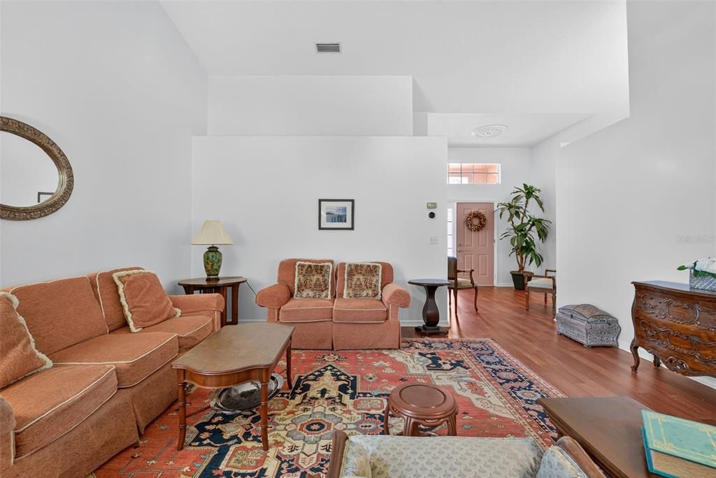 待售: $579,000 (3 贝兹, 2 浴室, 1961 平方英尺)