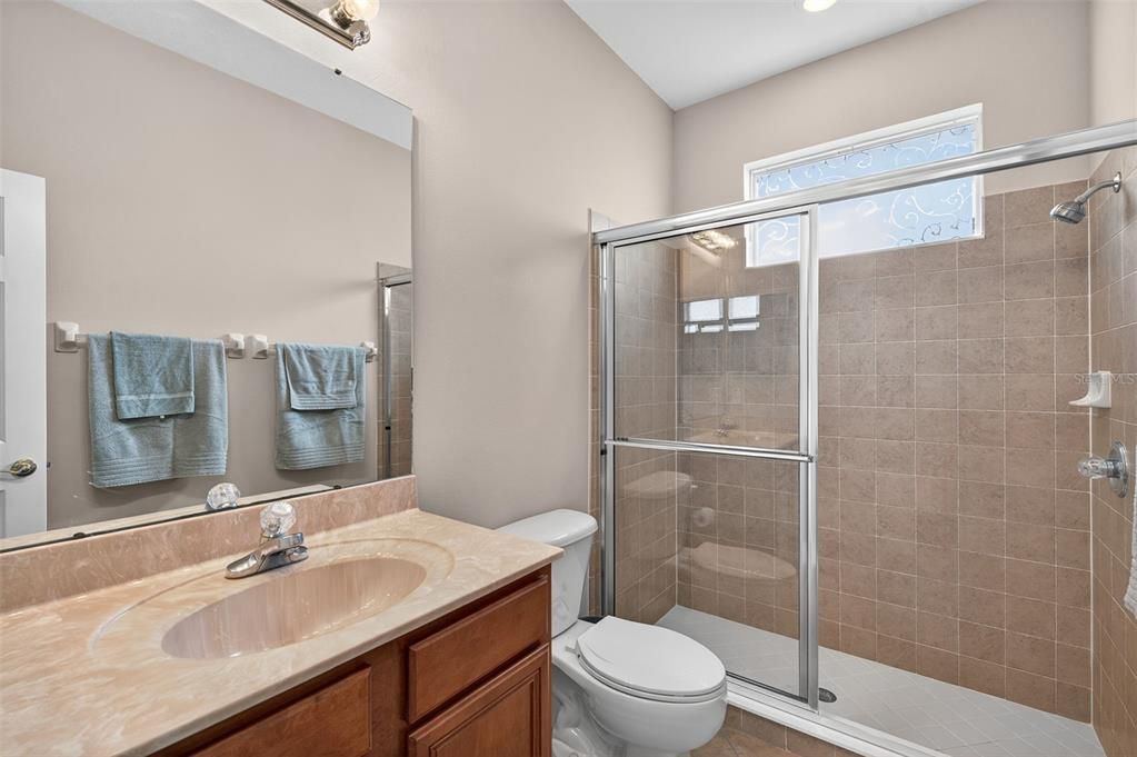 合同活跃: $739,500 (4 贝兹, 3 浴室, 3037 平方英尺)