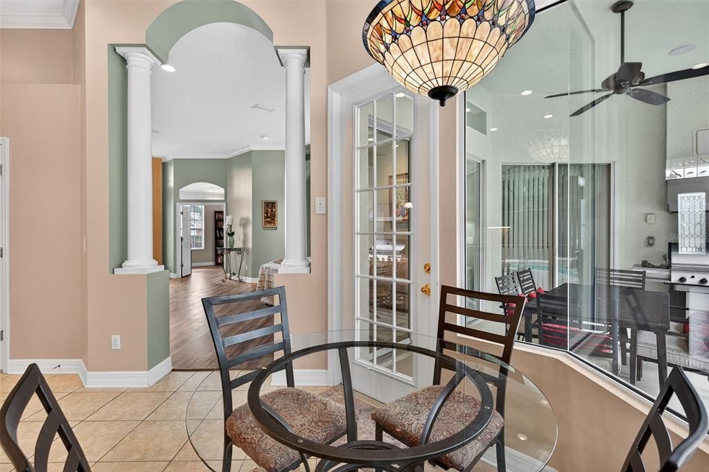 合同活跃: $739,500 (4 贝兹, 3 浴室, 3037 平方英尺)