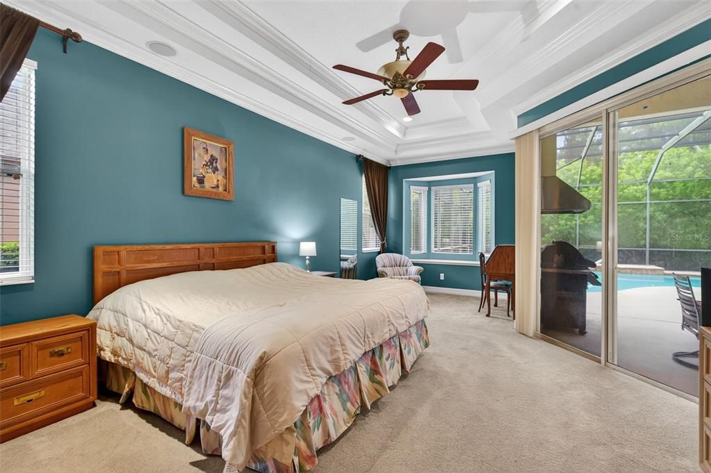 合同活跃: $739,500 (4 贝兹, 3 浴室, 3037 平方英尺)