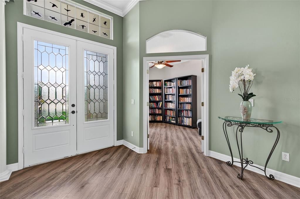 合同活跃: $739,500 (4 贝兹, 3 浴室, 3037 平方英尺)