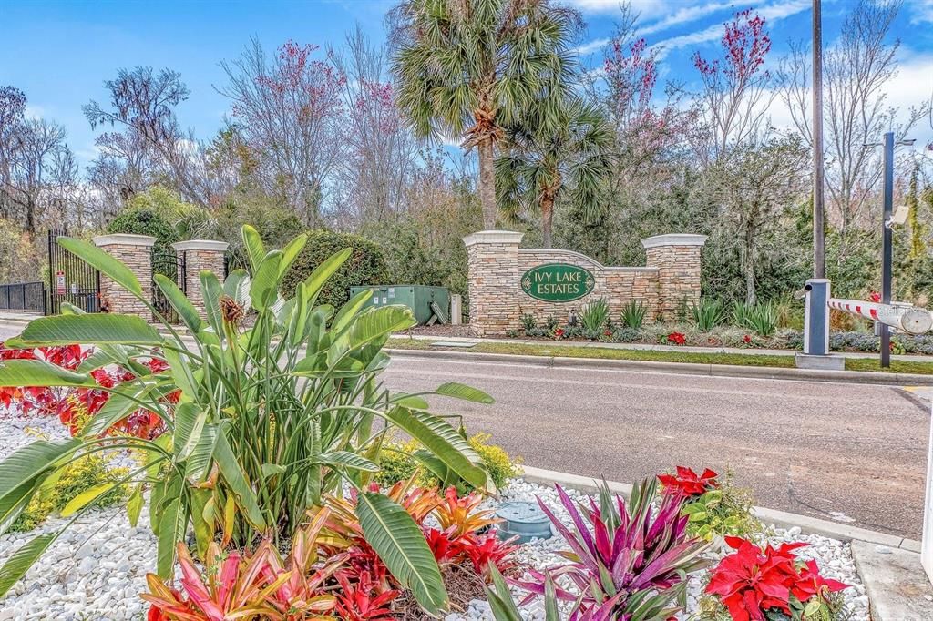 合同活跃: $739,500 (4 贝兹, 3 浴室, 3037 平方英尺)