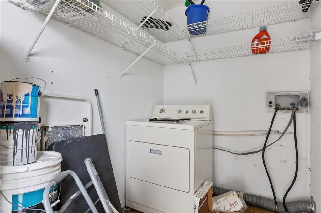 Activo con contrato: $154,999 (2 camas, 2 baños, 1139 Pies cuadrados)