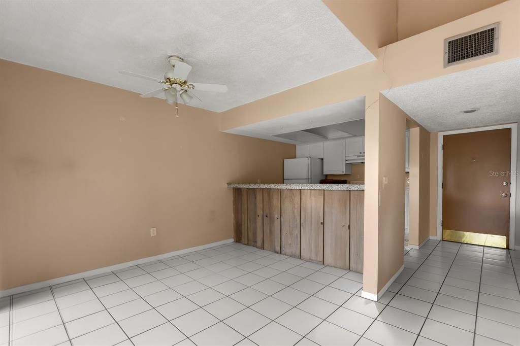 Activo con contrato: $154,999 (2 camas, 2 baños, 1139 Pies cuadrados)