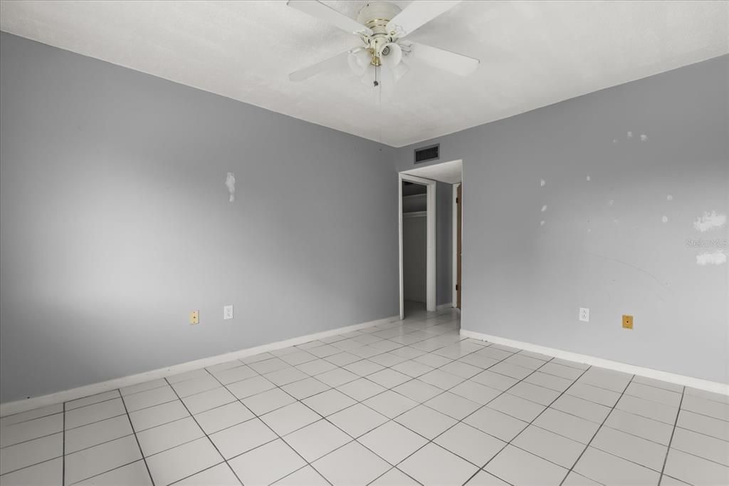 Activo con contrato: $154,999 (2 camas, 2 baños, 1139 Pies cuadrados)