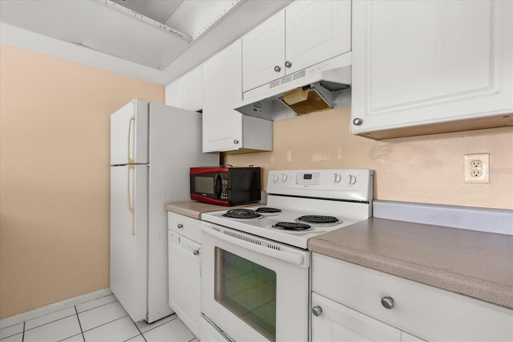 Activo con contrato: $154,999 (2 camas, 2 baños, 1139 Pies cuadrados)