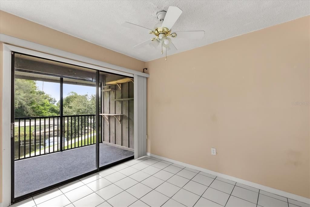 Activo con contrato: $154,999 (2 camas, 2 baños, 1139 Pies cuadrados)