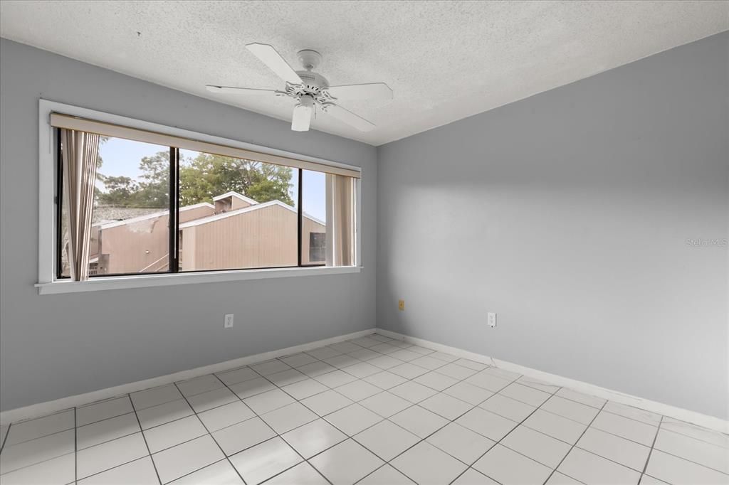 Activo con contrato: $154,999 (2 camas, 2 baños, 1139 Pies cuadrados)