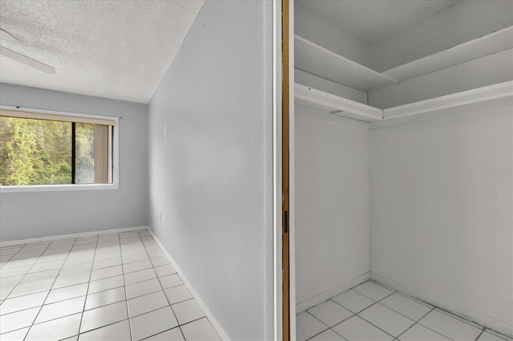 Activo con contrato: $154,999 (2 camas, 2 baños, 1139 Pies cuadrados)