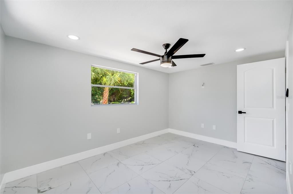 Activo con contrato: $375,000 (3 camas, 2 baños, 1280 Pies cuadrados)