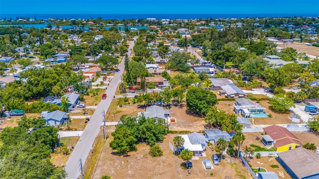 Activo con contrato: $375,000 (3 camas, 2 baños, 1280 Pies cuadrados)