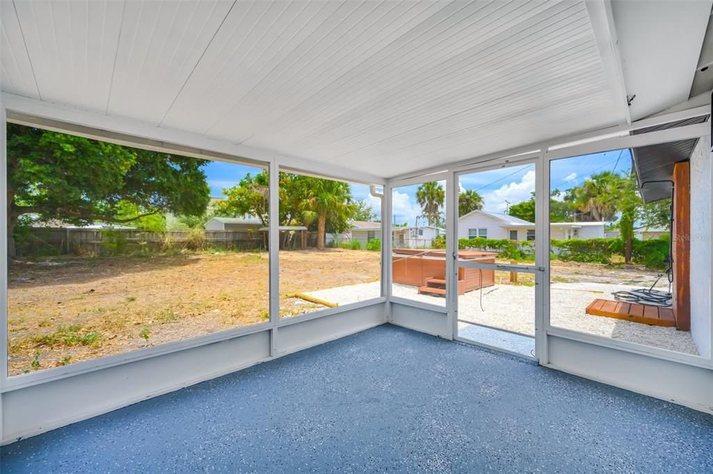 Activo con contrato: $375,000 (3 camas, 2 baños, 1280 Pies cuadrados)