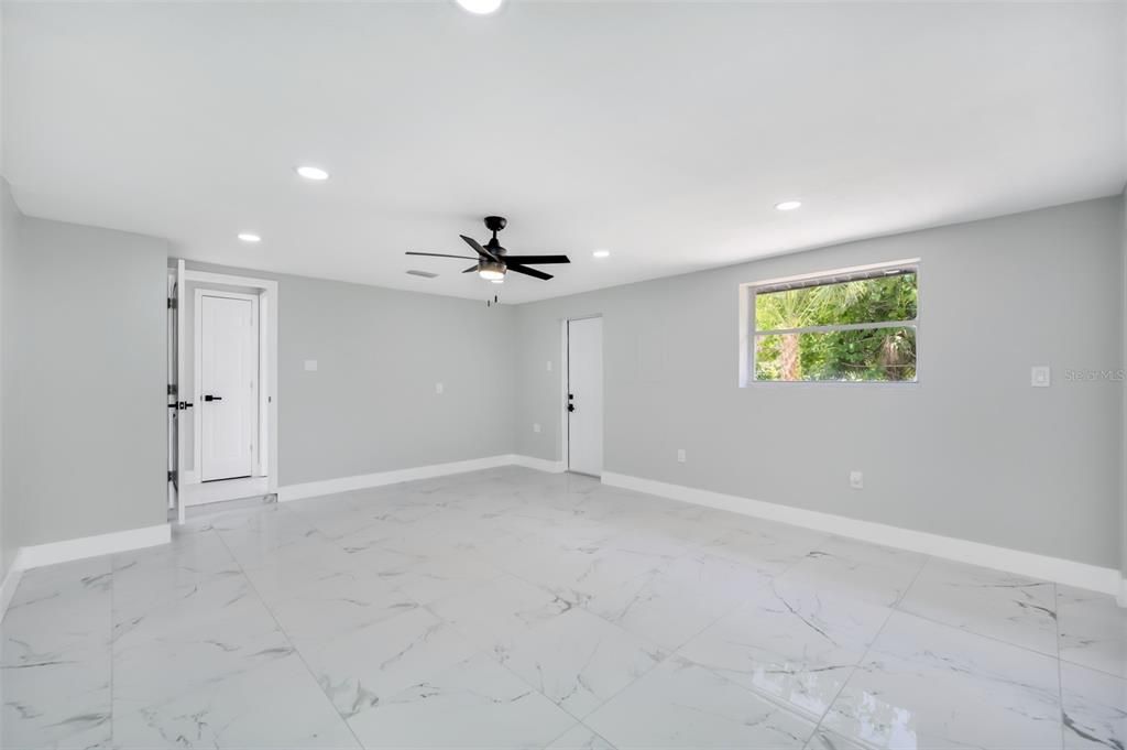 Activo con contrato: $375,000 (3 camas, 2 baños, 1280 Pies cuadrados)