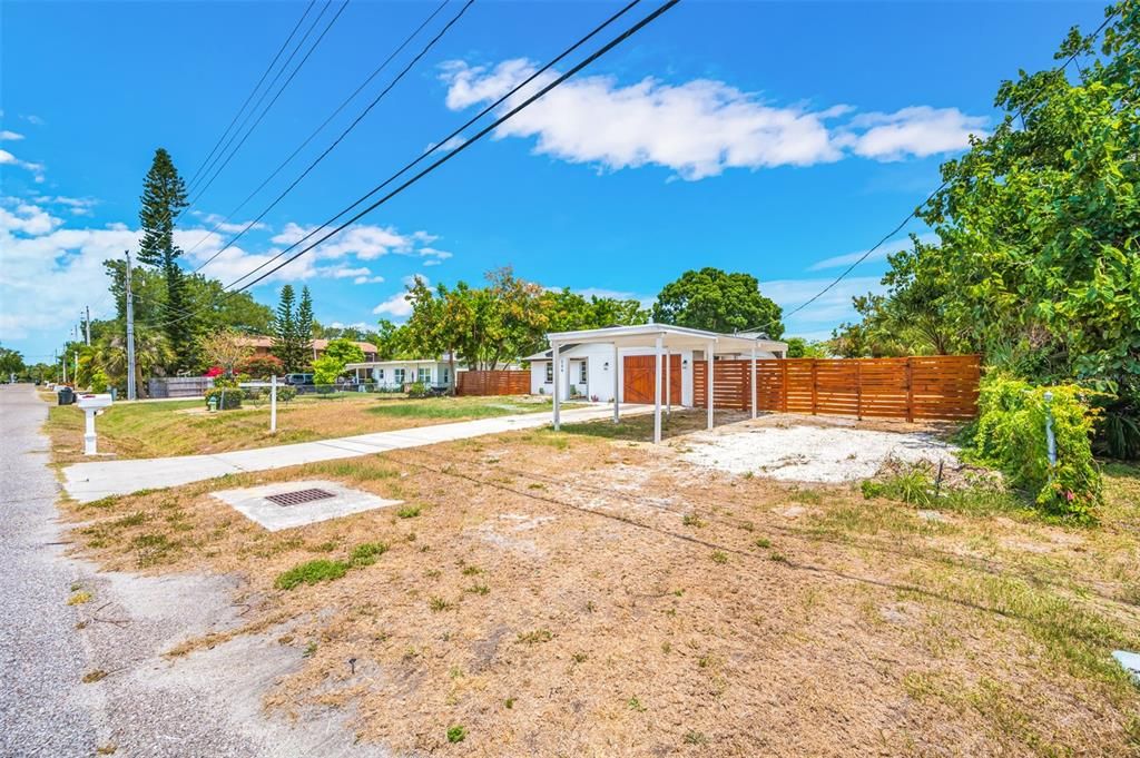 Activo con contrato: $375,000 (3 camas, 2 baños, 1280 Pies cuadrados)