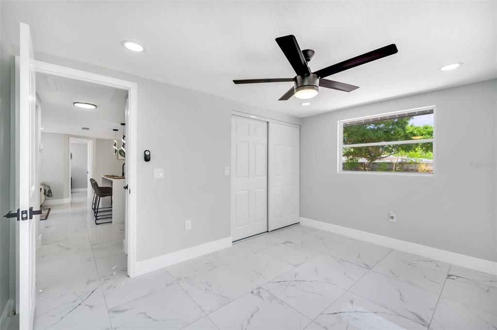 Activo con contrato: $375,000 (3 camas, 2 baños, 1280 Pies cuadrados)