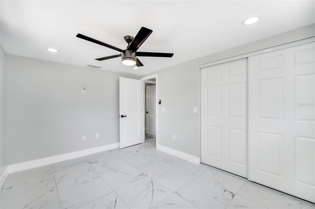 Activo con contrato: $375,000 (3 camas, 2 baños, 1280 Pies cuadrados)