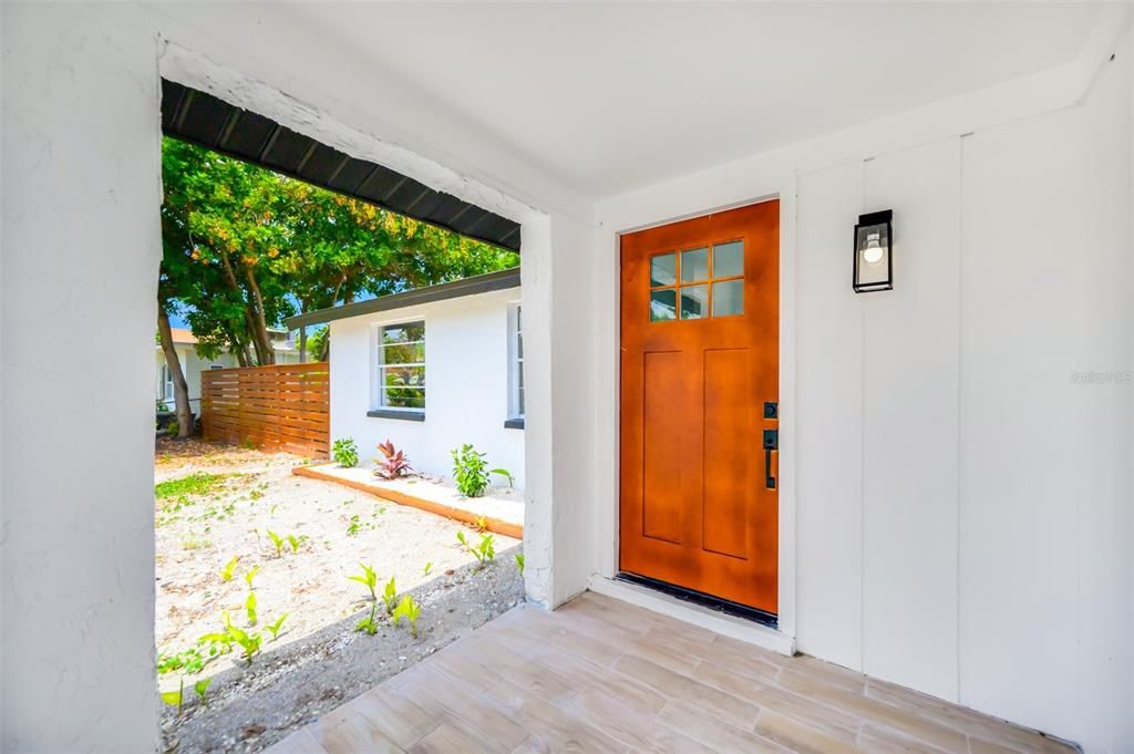 Activo con contrato: $375,000 (3 camas, 2 baños, 1280 Pies cuadrados)