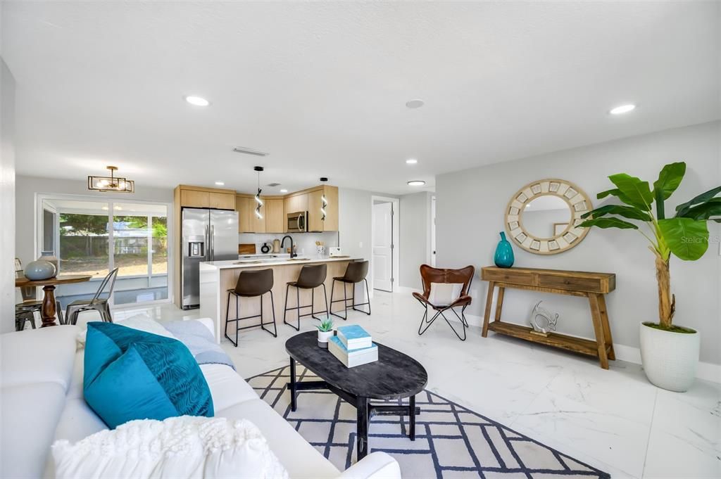 Activo con contrato: $375,000 (3 camas, 2 baños, 1280 Pies cuadrados)