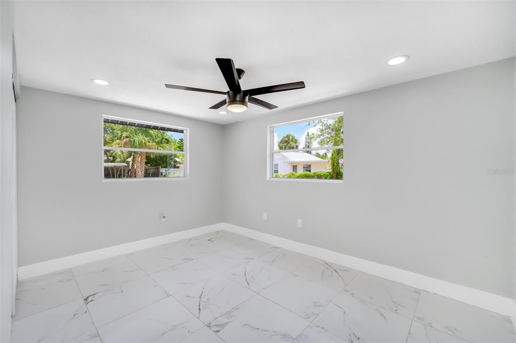 Activo con contrato: $375,000 (3 camas, 2 baños, 1280 Pies cuadrados)