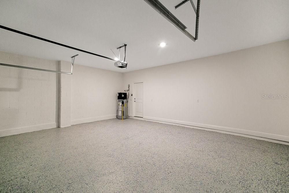 For Sale: $364,900 (4 beds, 2 baths, 2170 Square Feet)