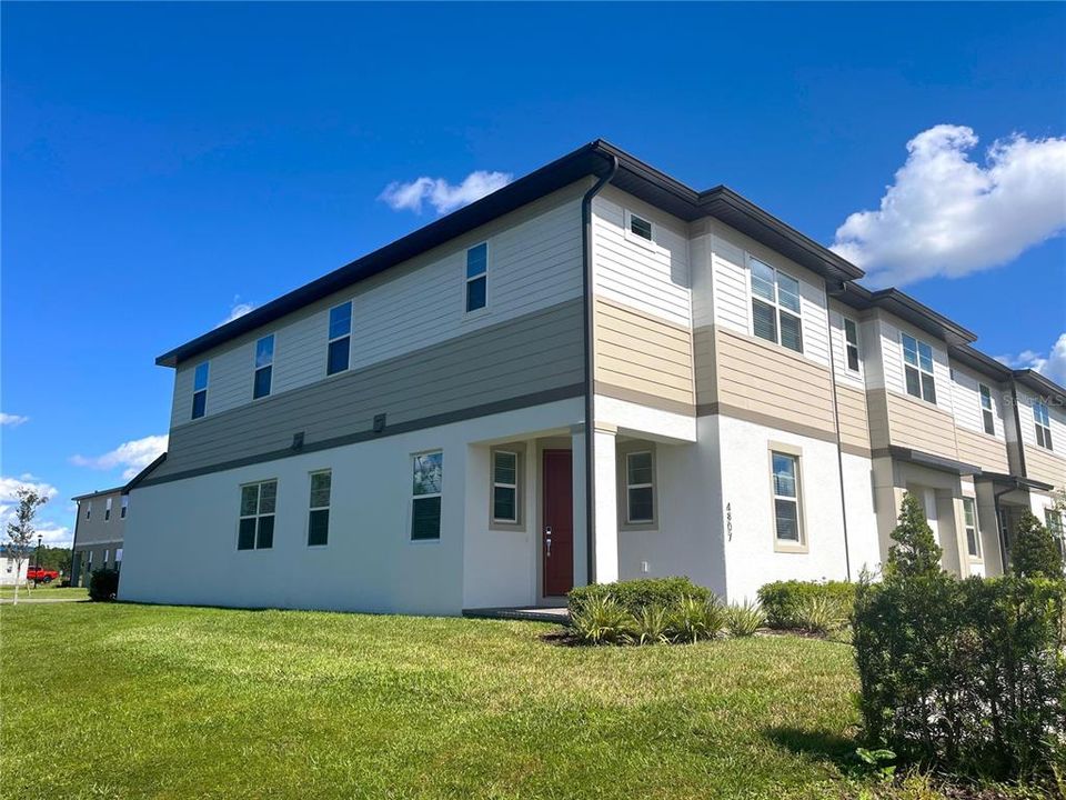 For Sale: $364,900 (4 beds, 2 baths, 2170 Square Feet)