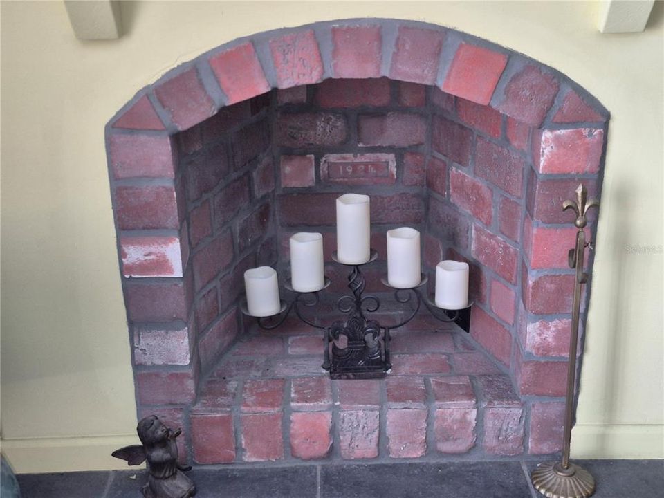 For Sale: $269,900 (2 beds, 2 baths, 1130 Square Feet)