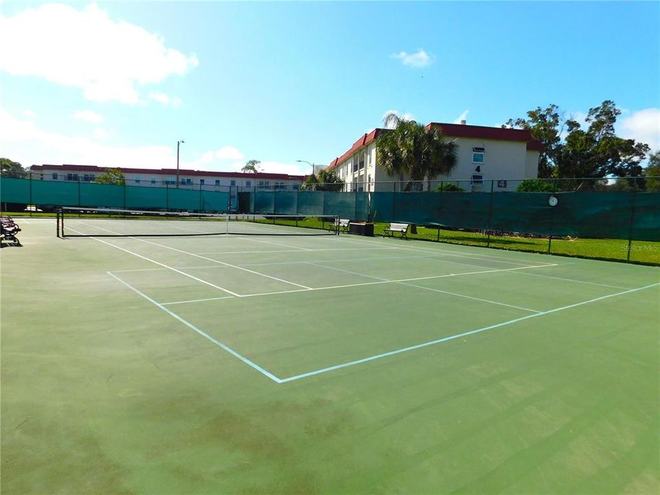 For Sale: $269,900 (2 beds, 2 baths, 1130 Square Feet)