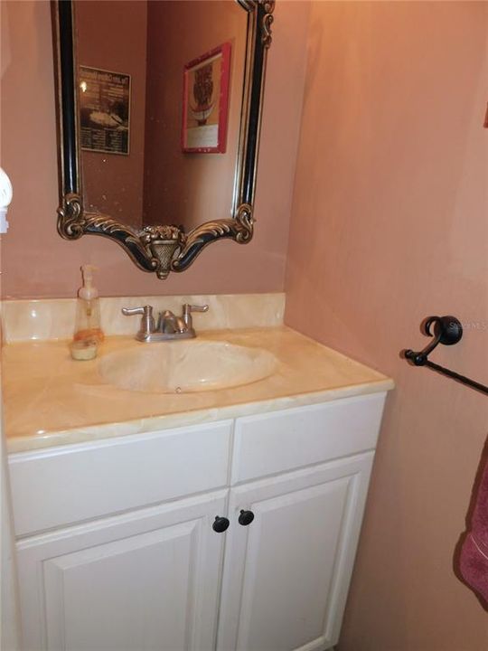 For Sale: $269,900 (2 beds, 2 baths, 1130 Square Feet)