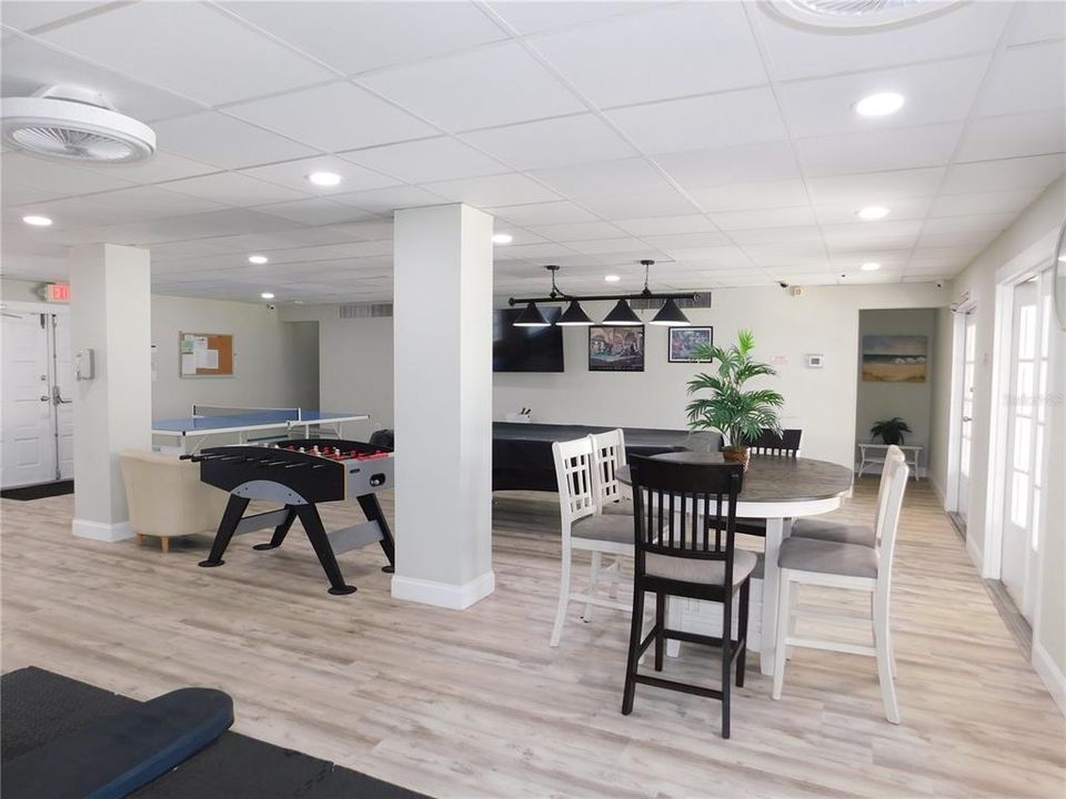 For Sale: $269,900 (2 beds, 2 baths, 1130 Square Feet)