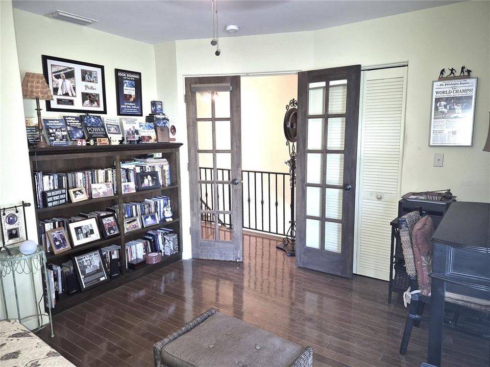 For Sale: $269,900 (2 beds, 2 baths, 1130 Square Feet)