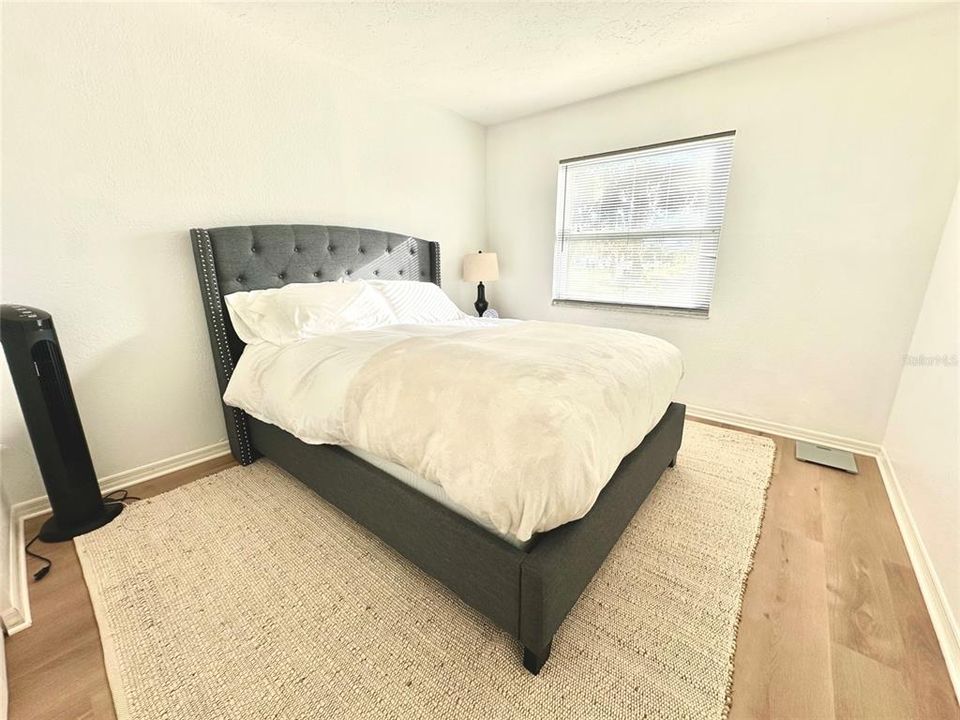 En Venta: $405,000 (4 camas, 0 baños, 1621 Pies cuadrados)