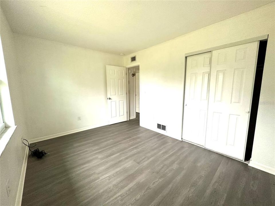 En Venta: $405,000 (4 camas, 0 baños, 1621 Pies cuadrados)
