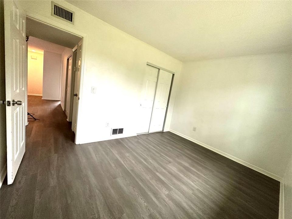 En Venta: $405,000 (4 camas, 0 baños, 1621 Pies cuadrados)