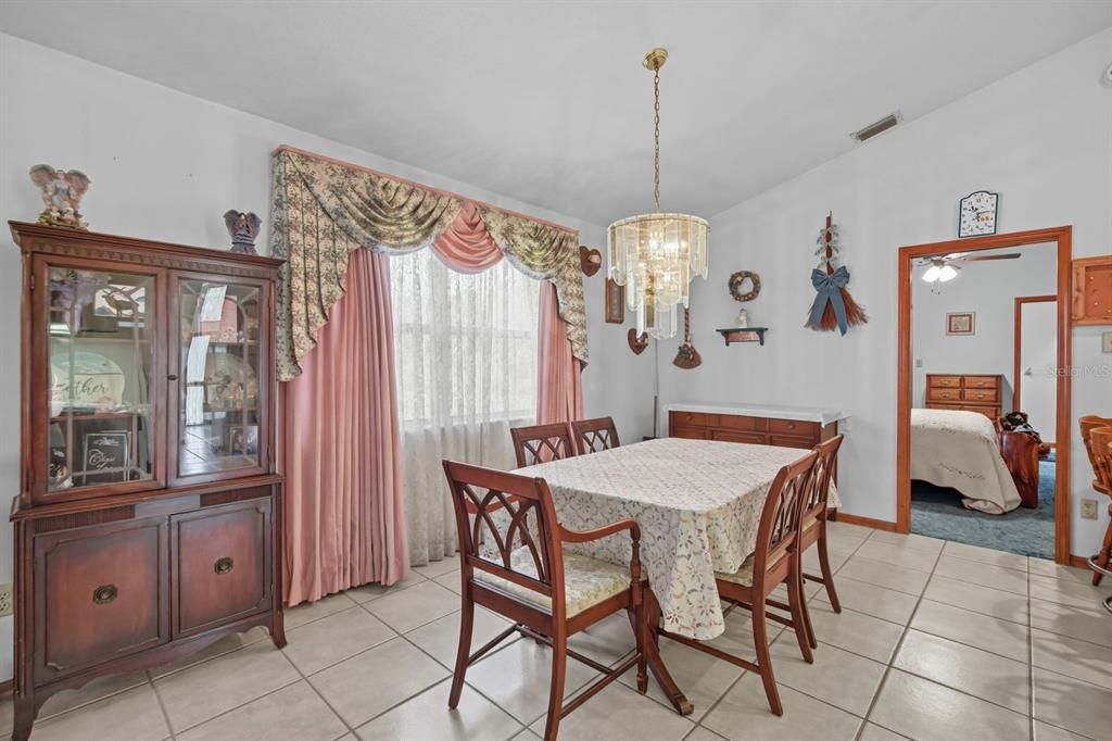 待售: $715,000 (3 贝兹, 2 浴室, 1857 平方英尺)