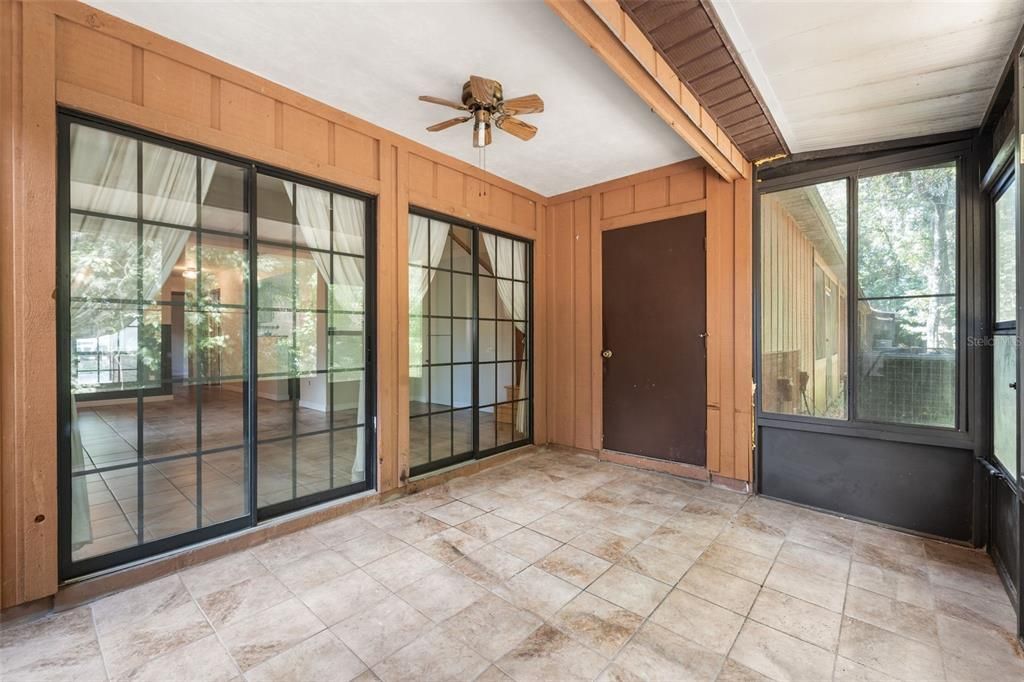 En Venta: $198,000 (2 camas, 2 baños, 1106 Pies cuadrados)