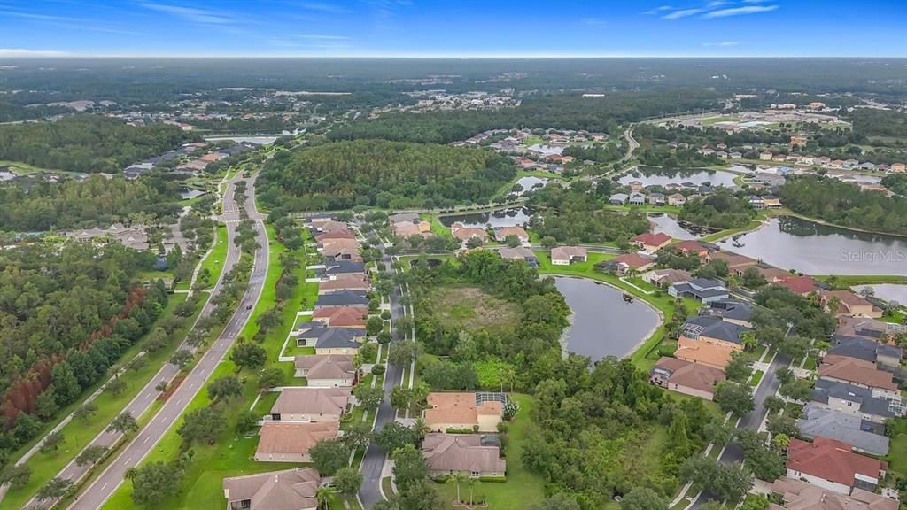 En Renta: $3,150 (4 camas, 3 baños, 2835 Pies cuadrados)