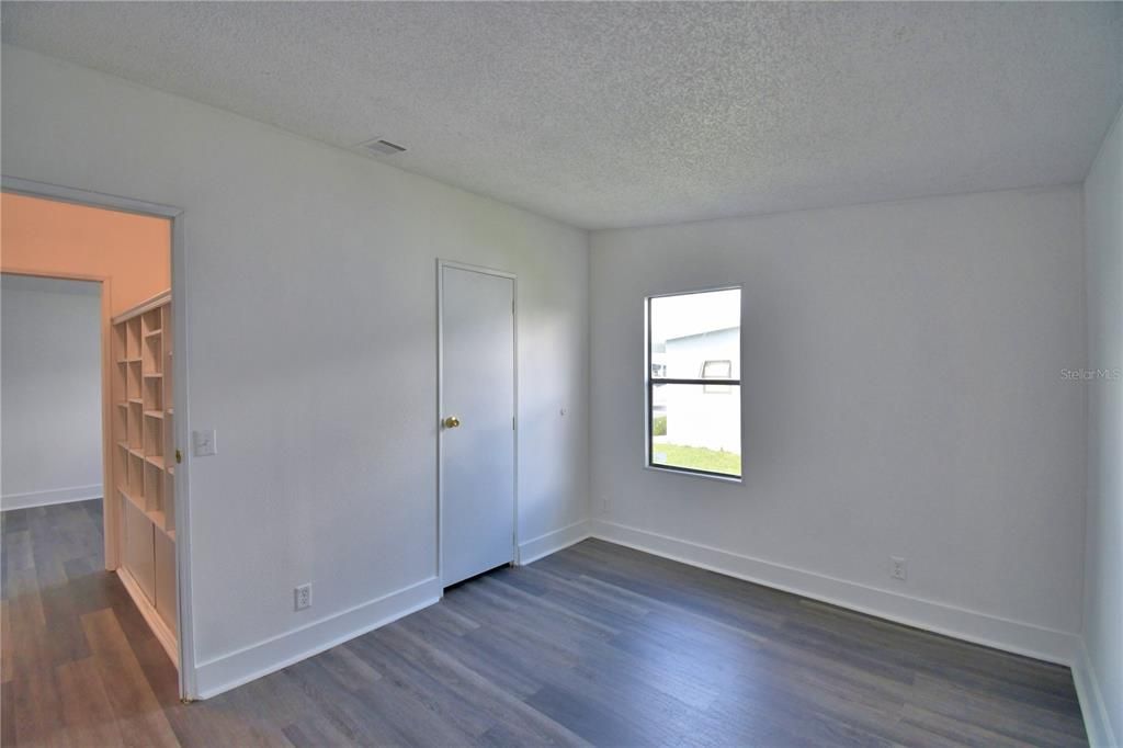 For Sale: $195,000 (3 beds, 2 baths, 1624 Square Feet)