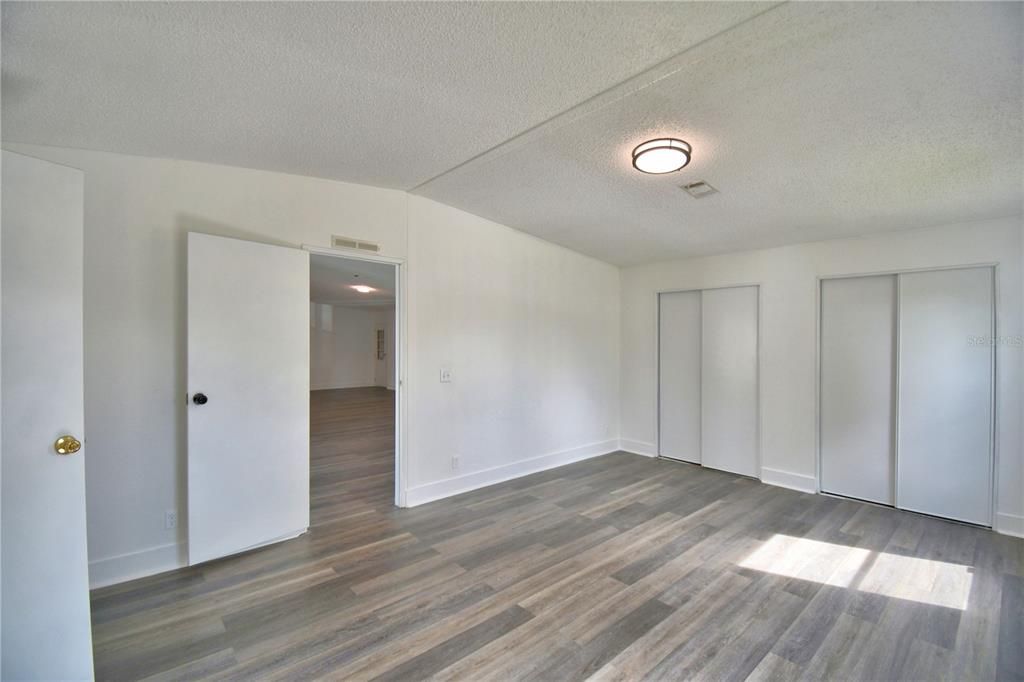 For Sale: $195,000 (3 beds, 2 baths, 1624 Square Feet)