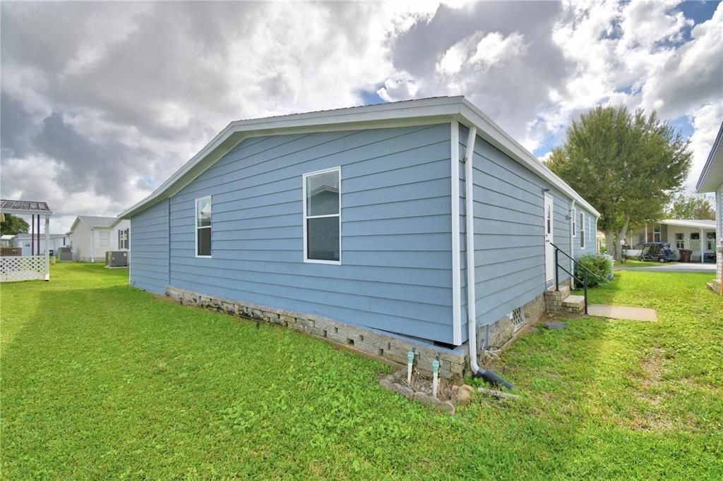 For Sale: $195,000 (3 beds, 2 baths, 1624 Square Feet)