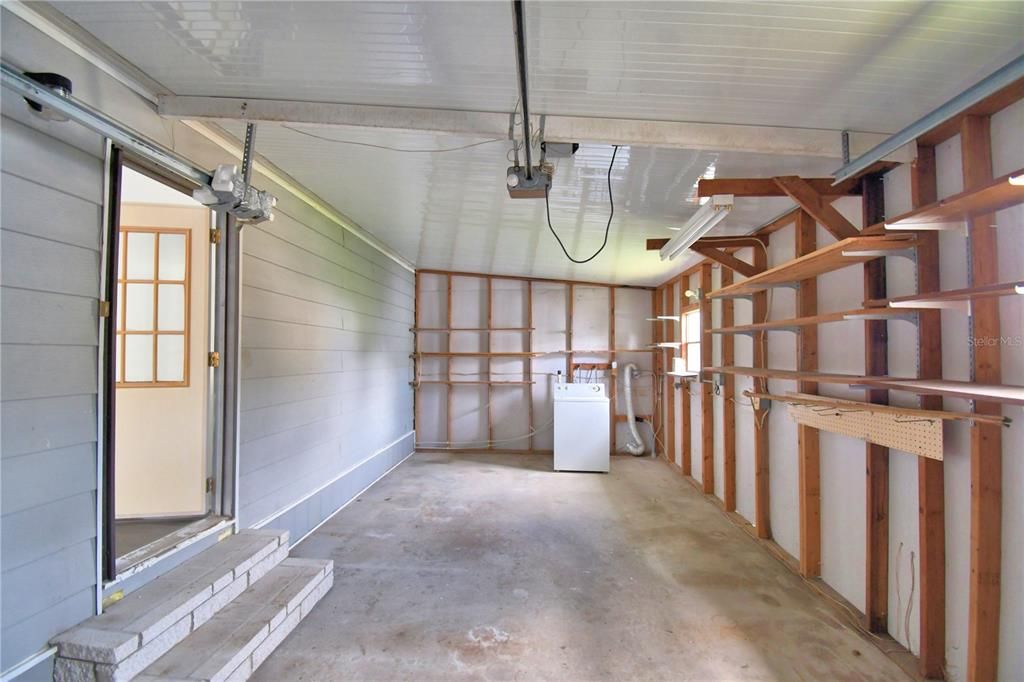 For Sale: $195,000 (3 beds, 2 baths, 1624 Square Feet)